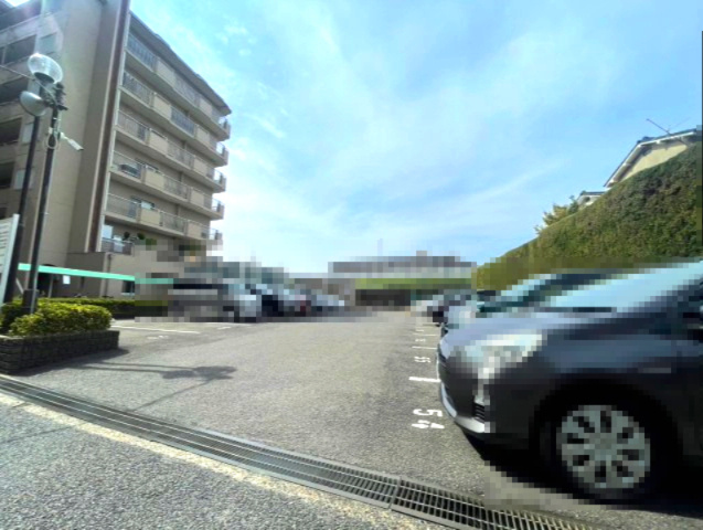 【価格改定】シャルマンコーポ神足の駐車場|敷地内平面駐車場
空きにつきましては、お問合せください。