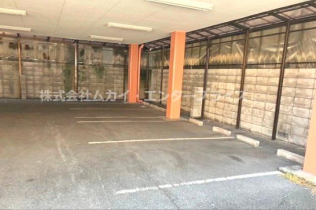 深江北2丁目ビルの駐車場|駐車場完備です