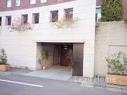 【エントランス】 | ルフォン南平台 | 清潔なエントランスです