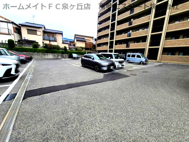 イトーピア泉北深井の駐車場