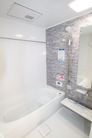 郡山市南２丁目　　　　1号棟　　　安積１小学校、安積中学区の浴室