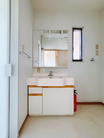 【中古戸建】佐波郡玉村町の独立洗面台|■洗面室