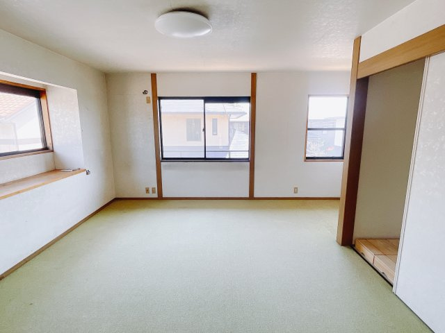 【中古戸建】佐波郡玉村町の洋室|■洋室