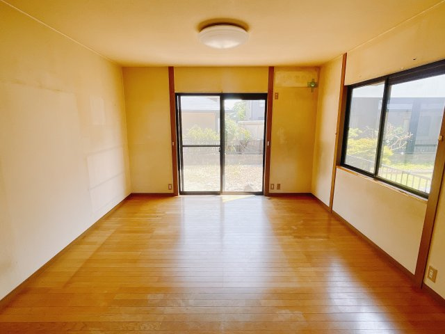 【中古戸建】佐波郡玉村町の居間・リビング|■リビング