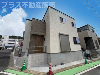 【外観】 | 完成しました。物件内部もご見学頂けます。プラス不動産販売にお任せ下さい。