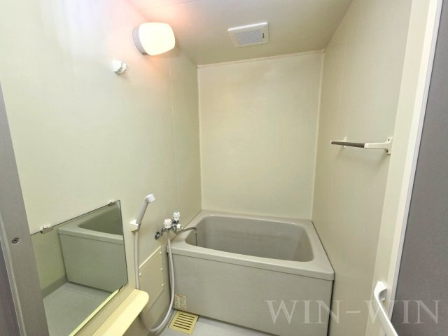 グランデージ薬師 Ａの浴室