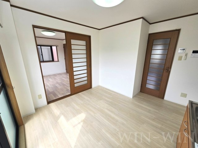 グランデージ薬師 Ａの居間・リビング