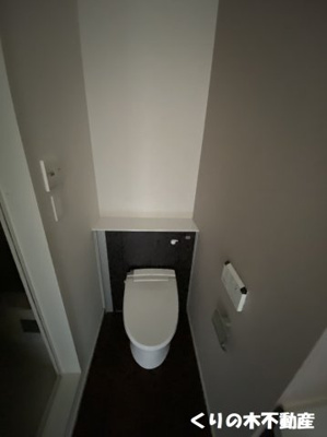 【トイレ】 | フィオ－レ | 反転タイプのお部屋の写真です（現況を優先致します）