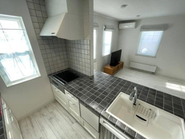 北19条東12丁目のキッチン|キッチン別角度！嬉しい食洗機付きで洗い物もラクラク時短に◎