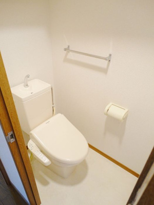 【トイレ】 | アド・ムーン博多 | 別号室の写真になります。現況優先。