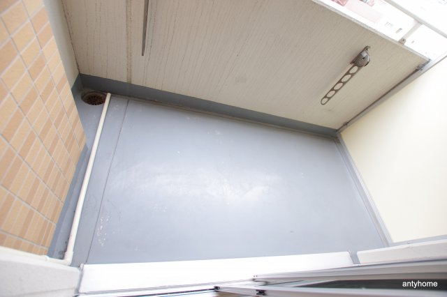 アーデンタワー靭公園　仲介手数料無料のバルコニー