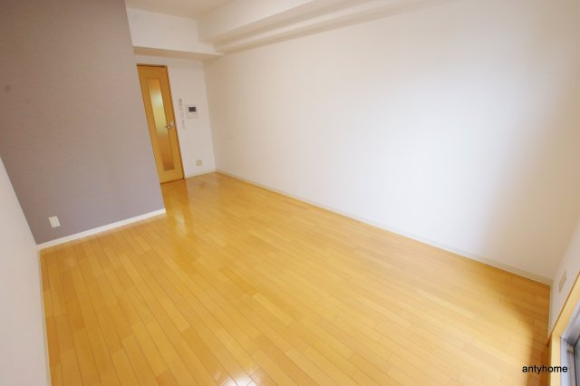 アーデンタワー靭公園　仲介手数料無料の洋室