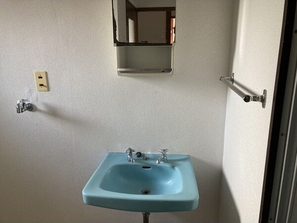 菱野ビルの洗面所