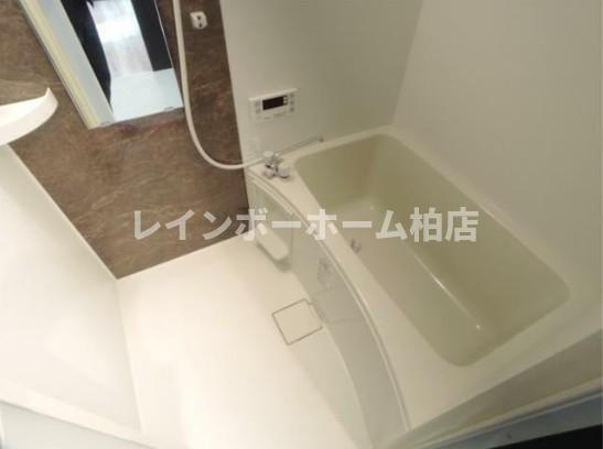 特典：仲介手数料が無料です!!の浴室|落ち着いた空間のお風呂です