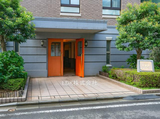 【エントランス】