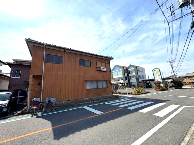 高崎市吉井町塩川　土地440の前面道路含む現地写真