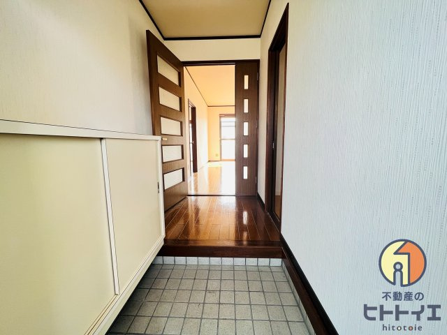 シャンセ赤坂の玄関