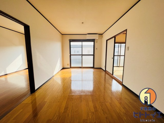 シャンセ赤坂の居間・リビング