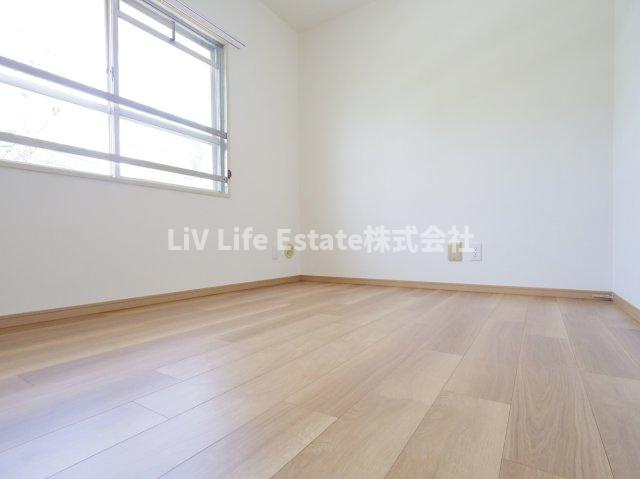 エステート上水本町６号棟 の洋室