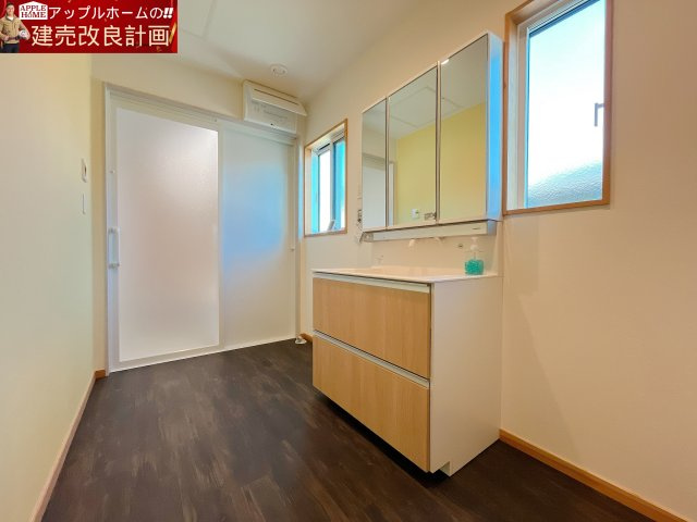 熊谷市新島　戸建の独立洗面台