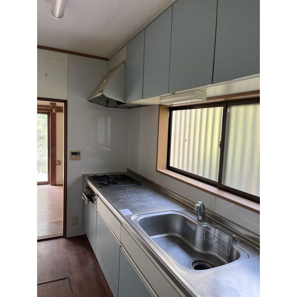 河和古屋敷戸建のキッチン