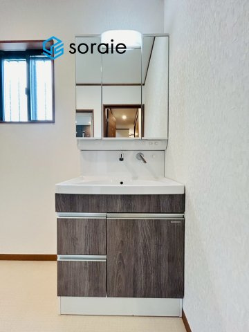 入間市南峯　新築戸建の独立洗面台