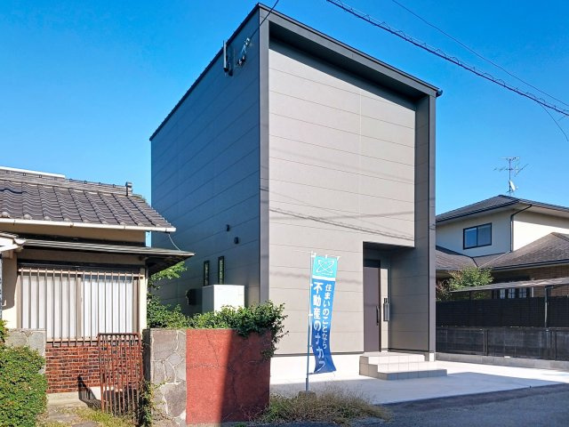 宇土市新町１丁目の中古一戸建の外観|一戸建ての多いエリア。静かで落ち着いた雰囲気。