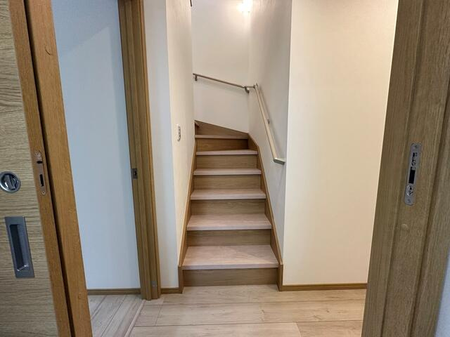 富士宮市山本の新築一戸建|階段