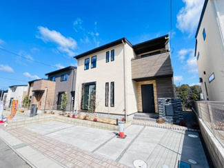 【駐車場】 | L字駐車で2台可能です！！
外水栓付きですので洗車も出来ます♪