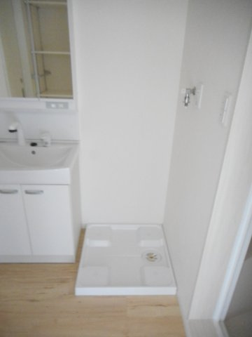 アルバの洗面所|洗濯機置場