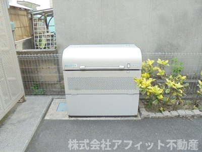 【その他共用部分】 | ドルチェ城南 | 敷地内ゴミ置場