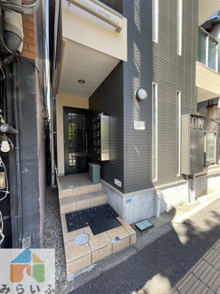 【エントランス】
