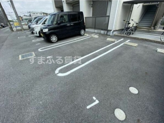 【駐車場】