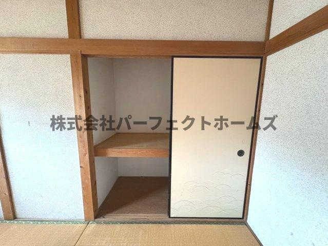 山之上5丁目戸建　賃貸の収納|大きなものも収納できそうです
