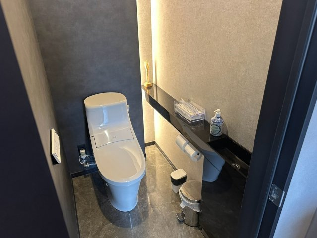 舞木町貸店舗のトイレ