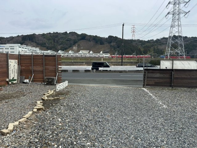 舞木町貸店舗の駐車場