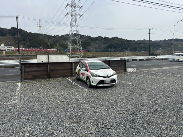 舞木町貸店舗の駐車場