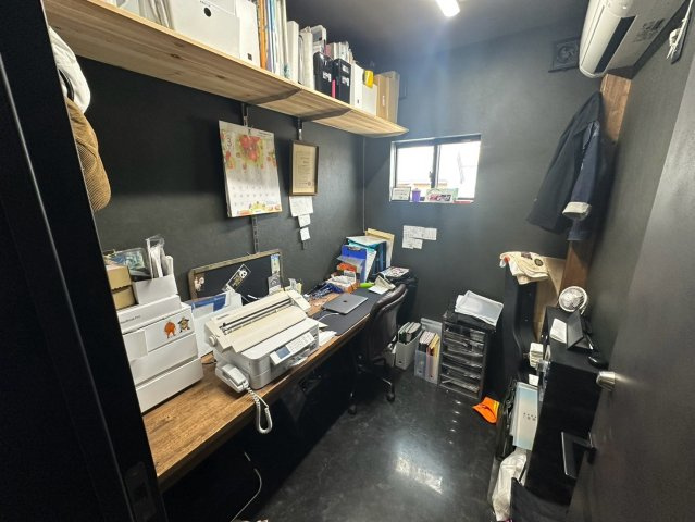 舞木町貸店舗の内装