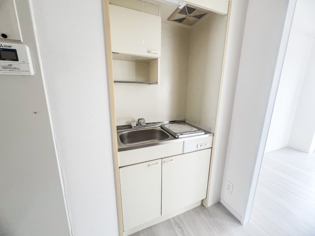 JJBASE西加賀屋のキッチン