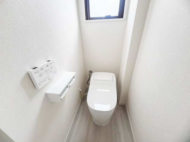 JJBASE西加賀屋のトイレ