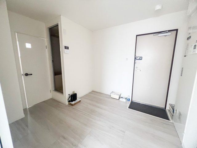 JJBASE西加賀屋の内装