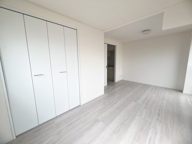 JJBASE西加賀屋の寝室