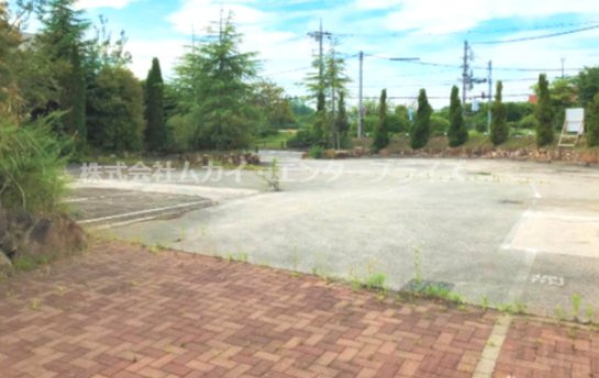 アルファガーデンの駐車場|カースペースがあります