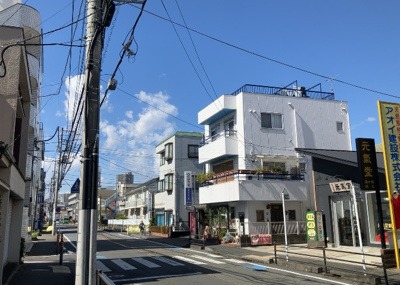 【展望】 | クレアコート東林間 | 景色重視でお家選ぶをするとスーパーが遠い！学校が遠い！など生活をするうえで利便性で困ることもあります。まず一度現地を見学する際に、周辺の施設などがあるかを確認し、暮らし始めた後のことを想像しましょう。