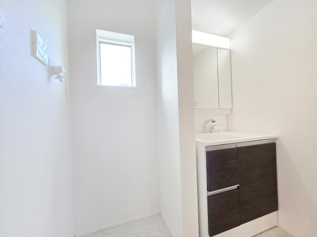 リナージュ　瑞穂町二本木　新築　全5棟　3号棟の洗面所