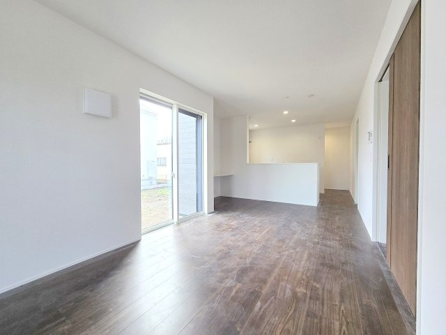 リナージュ　瑞穂町二本木　新築　全5棟　3号棟の居間・リビング