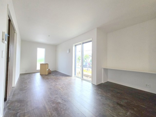 リナージュ　瑞穂町二本木　新築　全5棟　3号棟の居間・リビング