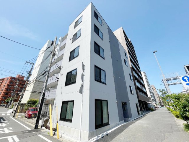 HOLLYS YOKOHAMA