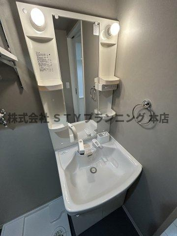 仲介手数料０円！ルミエール十一番町の独立洗面台