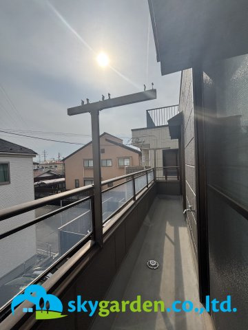 平塚市徳延　中古戸建のバルコニー
